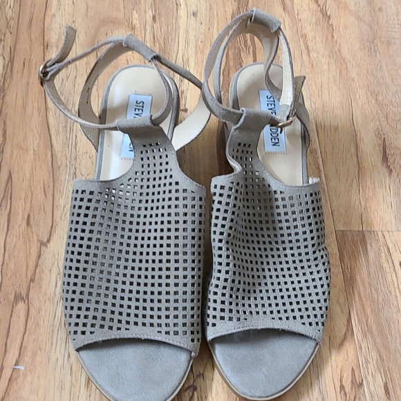 Steve Madden Barlow Open Toe Suede Sandal Size 9 - Picture 5 of 8